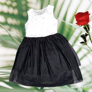Wonder Nation white and black dress, size 10-12